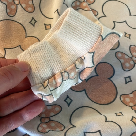 Elisabeth & Faith Mickey & Minnie Sweatshirt - Picture 4 of 6